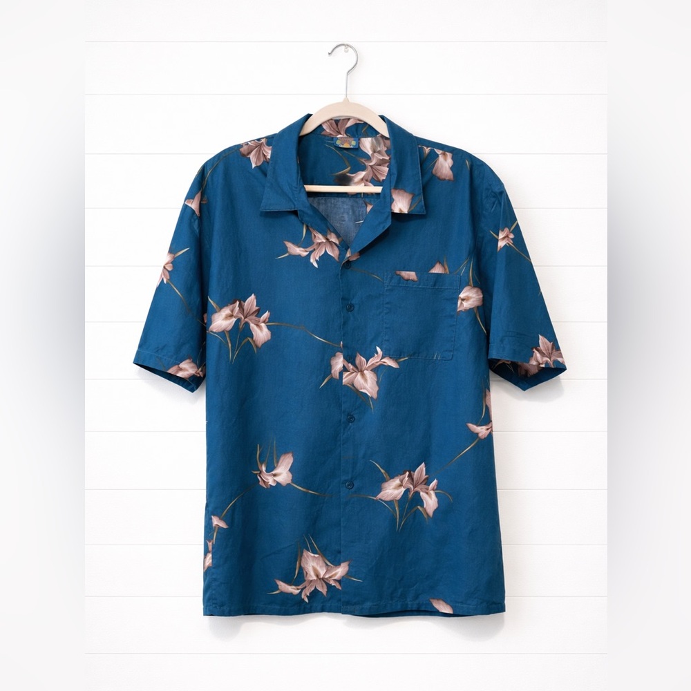 Hawaii Blues Floral Pattern Men's Casual Button Down Shirt